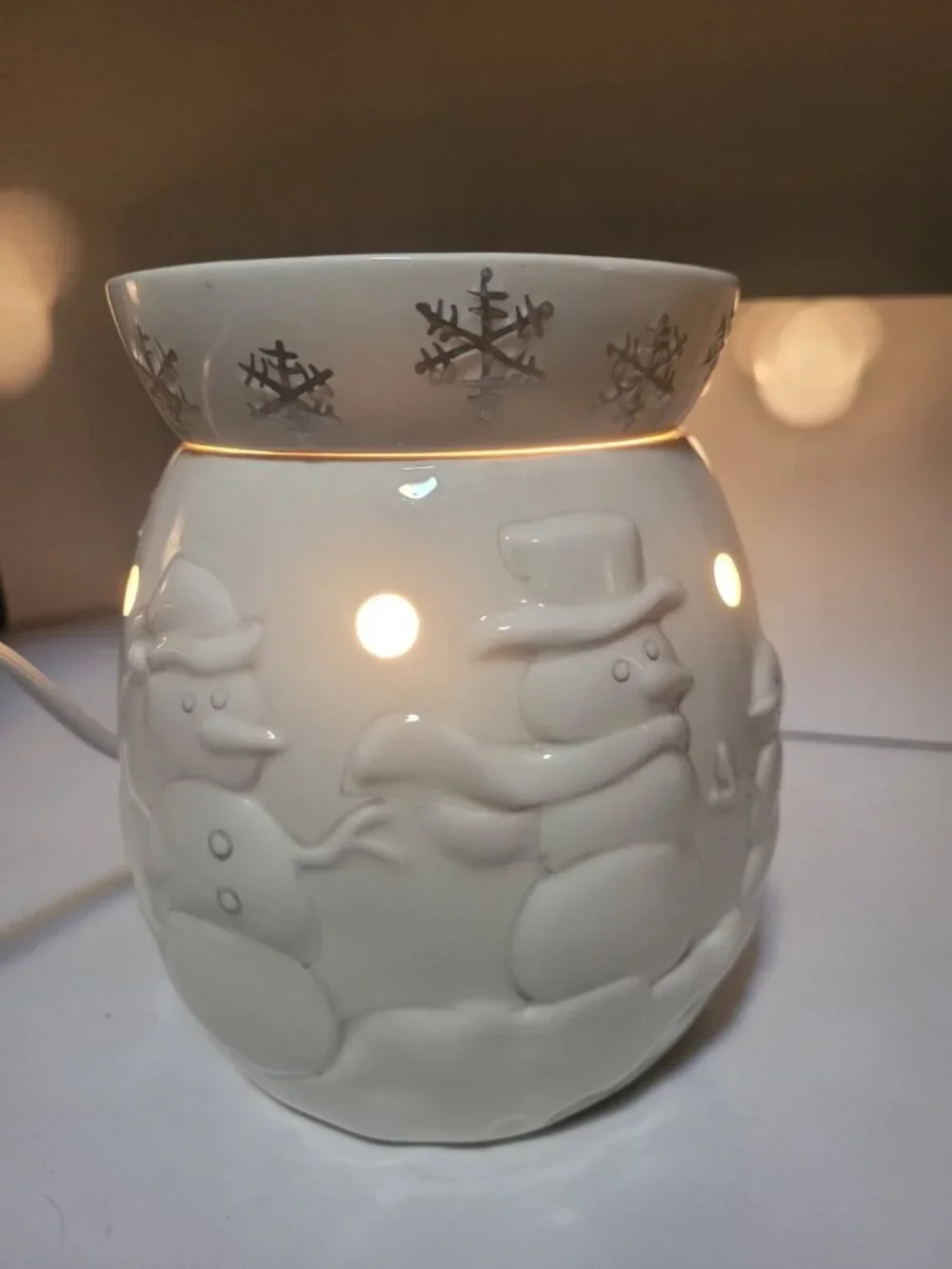 Scentsy Snow Day Winter Holiday Collection FullSize Wax Warmer Retired Snowflake